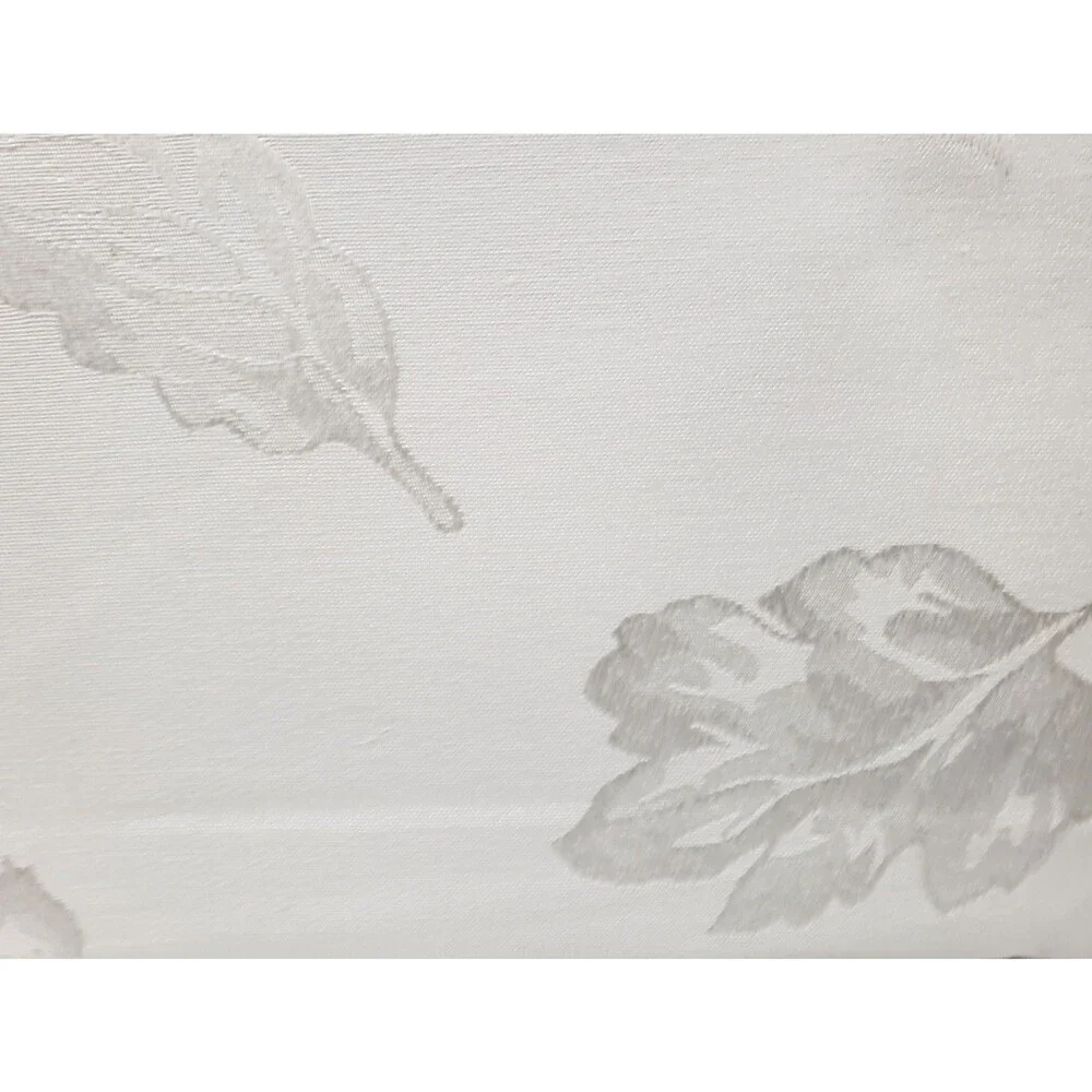 1 Fabric Tablecloth, 52